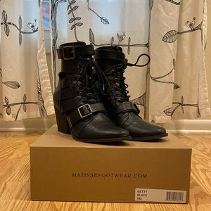 Coconuts by Matisse Getty in black size 8